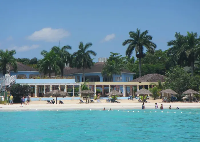 Beachcomber Club Resort